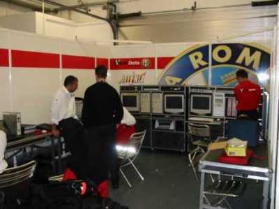 Postazione di acquisizione dati al box durante la gara.