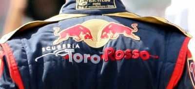 Tuta da gara con i colori Scuderia Toro Rosso.